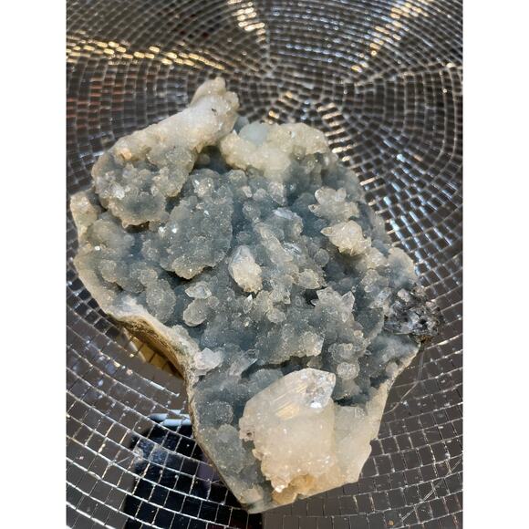 Clear Blue Apophyllite Crystal Cluzer with druzy blue standing crystal ~1.5 lb - Picture 7 of 16